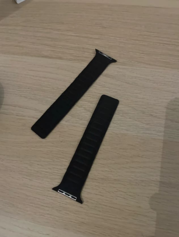 Customer photo review of Pebbled Woven Magnetic Band