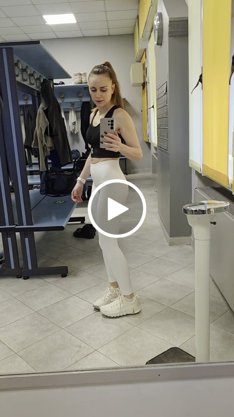 Customer video review of TOP PARIS BLACK