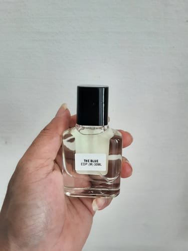 Customer photo review of Men • The Blue