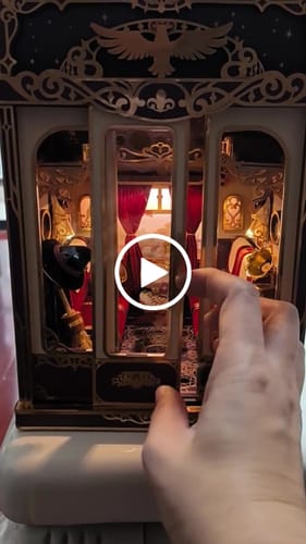 Customer video review of The Moving Train Cabin Book Nook Kit