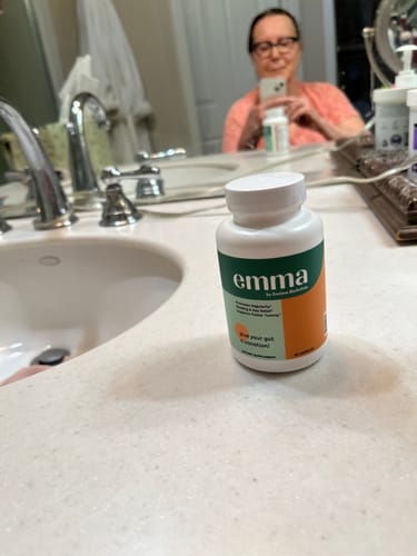 Customer photo review of Emma