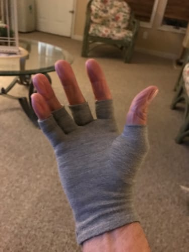 Customer photo review of Premium Onecompress™ Gloves