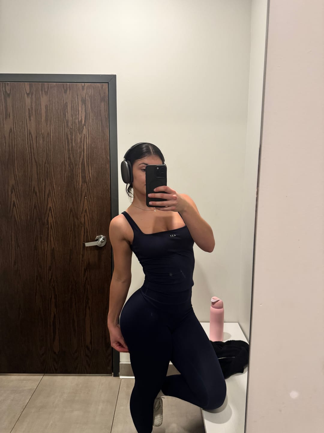 Customer photo review of The Square Tank / Navy