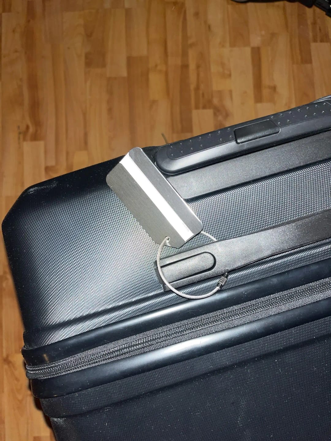 Customer photo review of Étiquette Bagage Aluminium