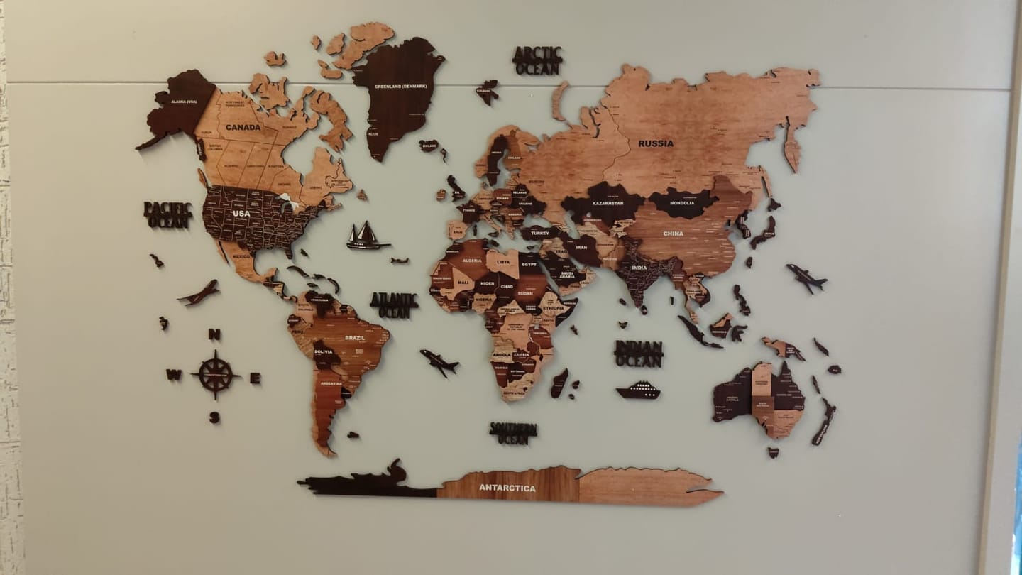 Customer photo review of 3D Wooden Texture Wooden Worldmap