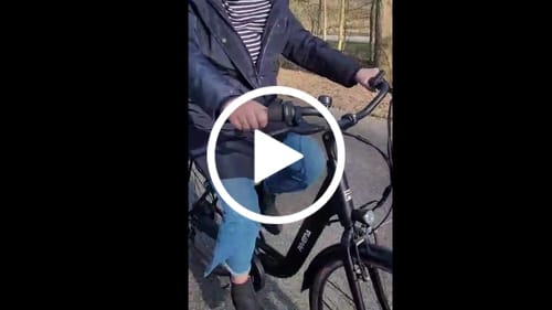 Customer video review of Daily D7