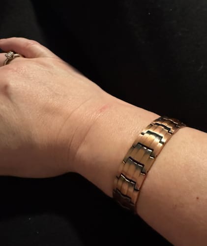 Customer photo review of Vitalis Copper Magnetic Bracelet : Helps Pair Veterans With A Service Dog Or Shelter Dog