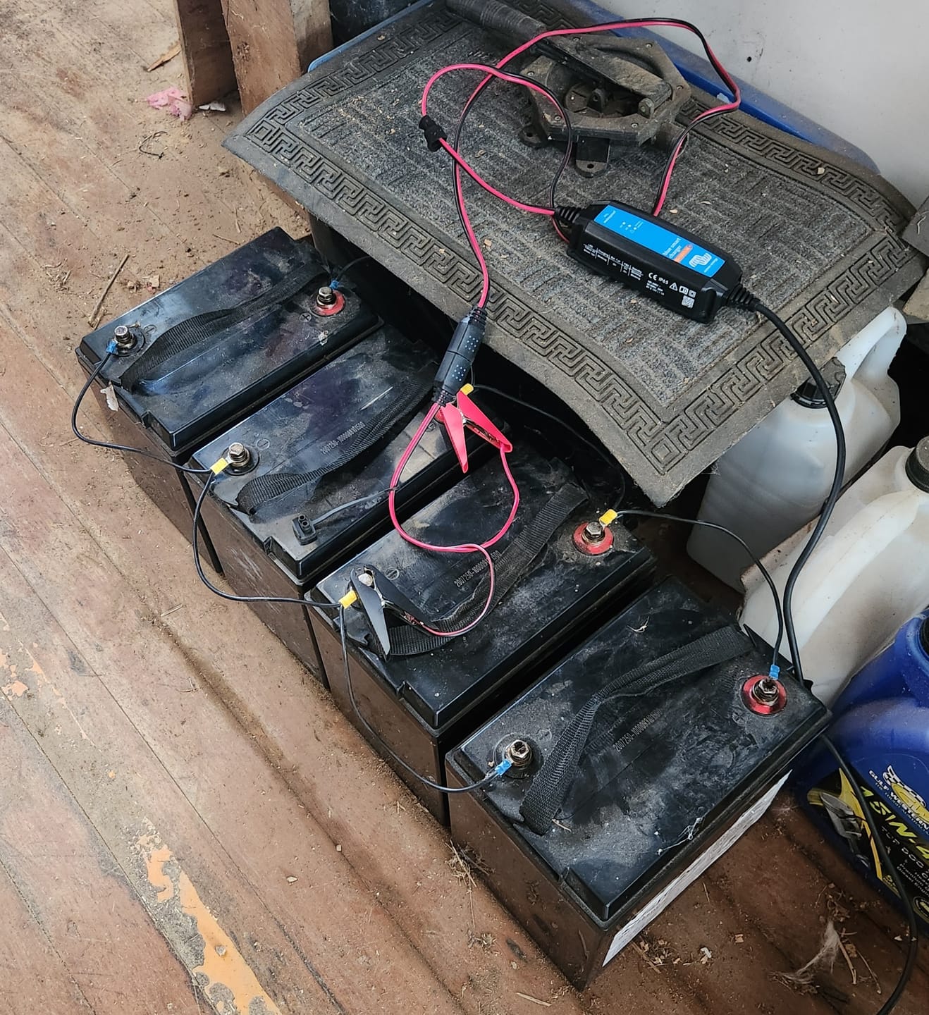 Customer photo review of Victron | Blue Smart IP65 Battery Charger 230V