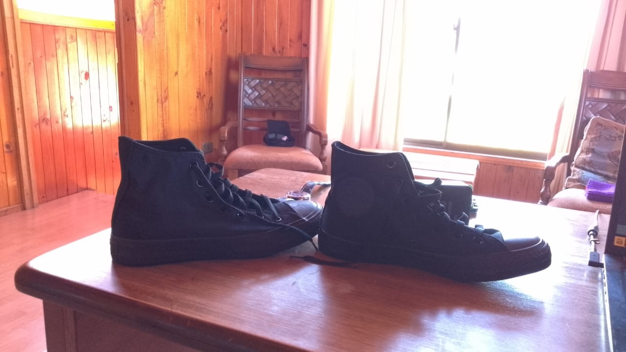 Customer photo review of Zapatilla Converse Chuck Taylor Hi Classic Mujer Mono Negro