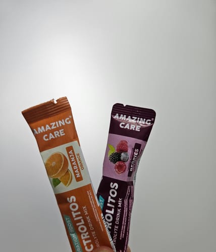 Customer photo review of Electrolitos Sabor Naranja - Bebida Hidratante en Polvo 12 sticks