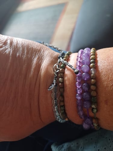 Customer photo review of Amethyst 6mm Beaded Bracelet
