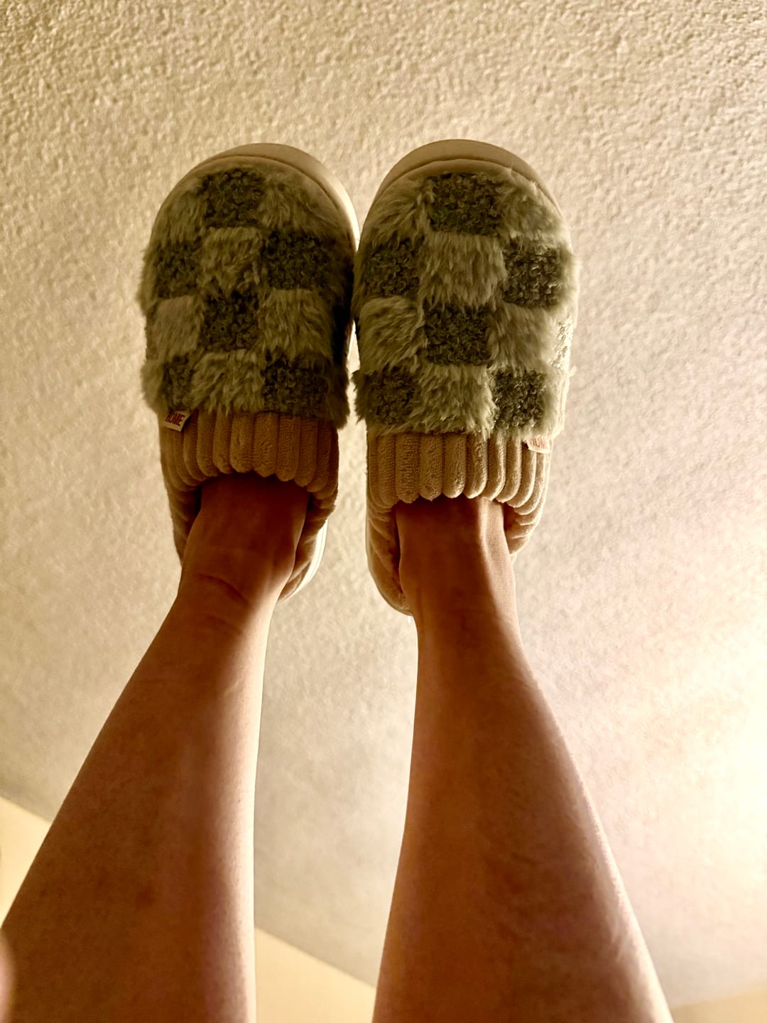 Customer photo review of Nordic Fluffy Slippers