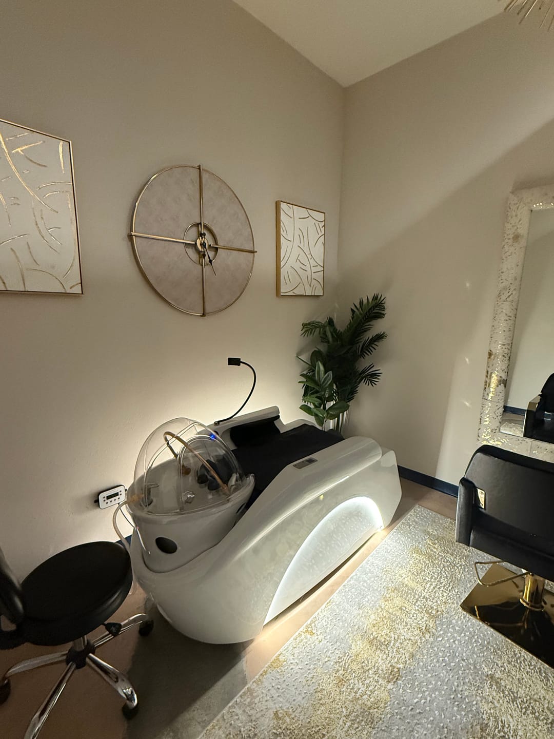 Customer photo review of Head Spa Equipment & Massage Bed Includes Water Cycle Fumigation Water Heater and Ambient Light