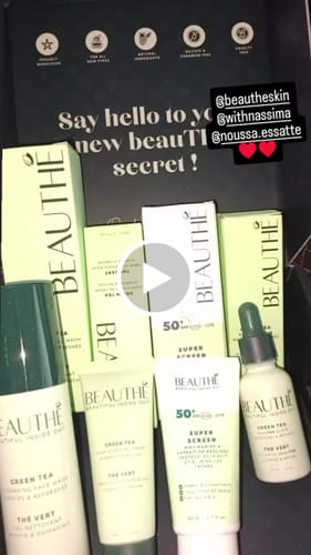 Customer video review of Crème Hydratante Éclat au Thé Vert