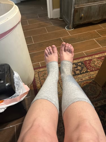 Customer photo review of Premium Anti-Fatigue Bamboo Footsleeves