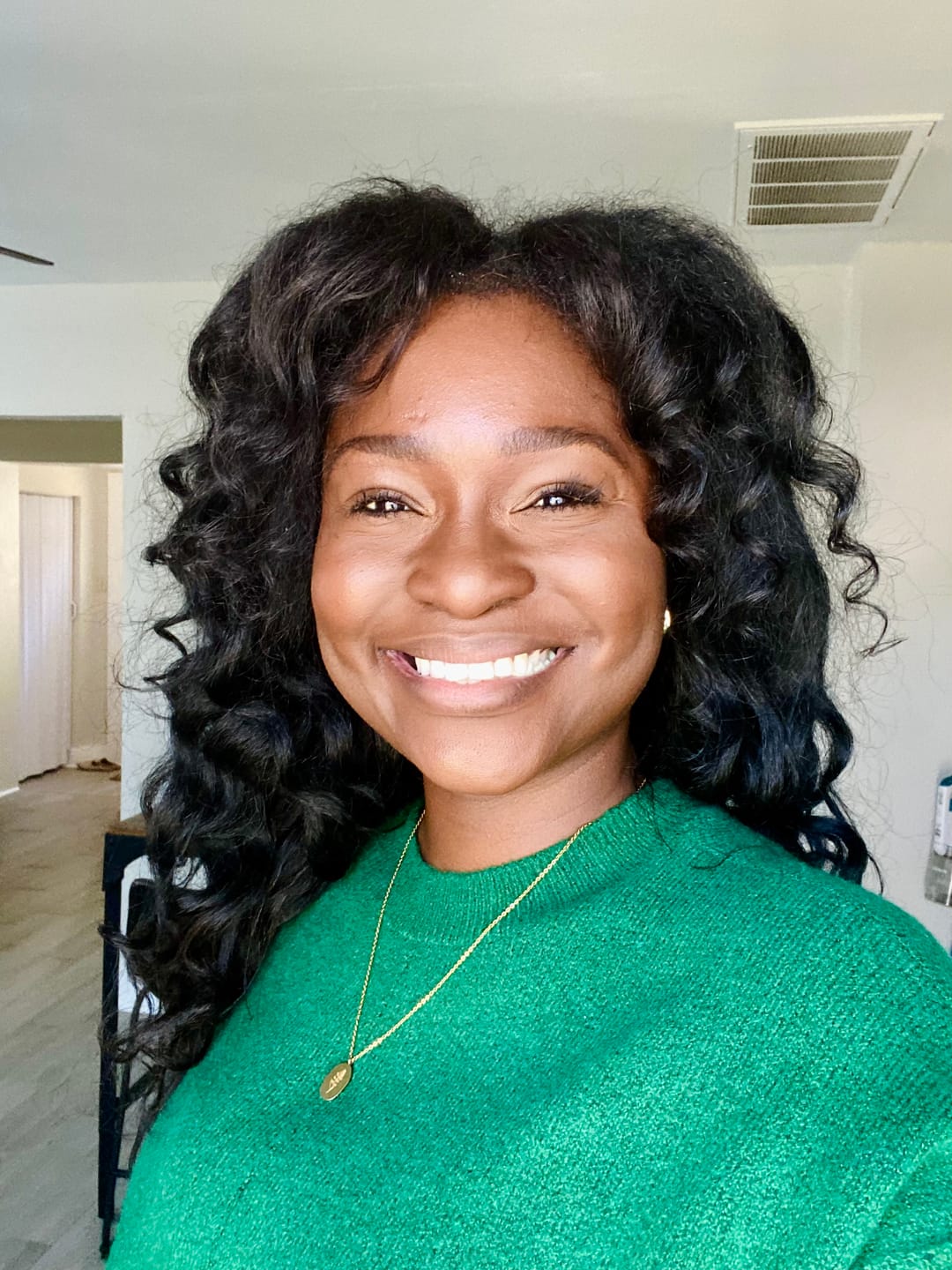 Customer photo review of Brazilian Kinky Straight Texture U Part Wigs AU11