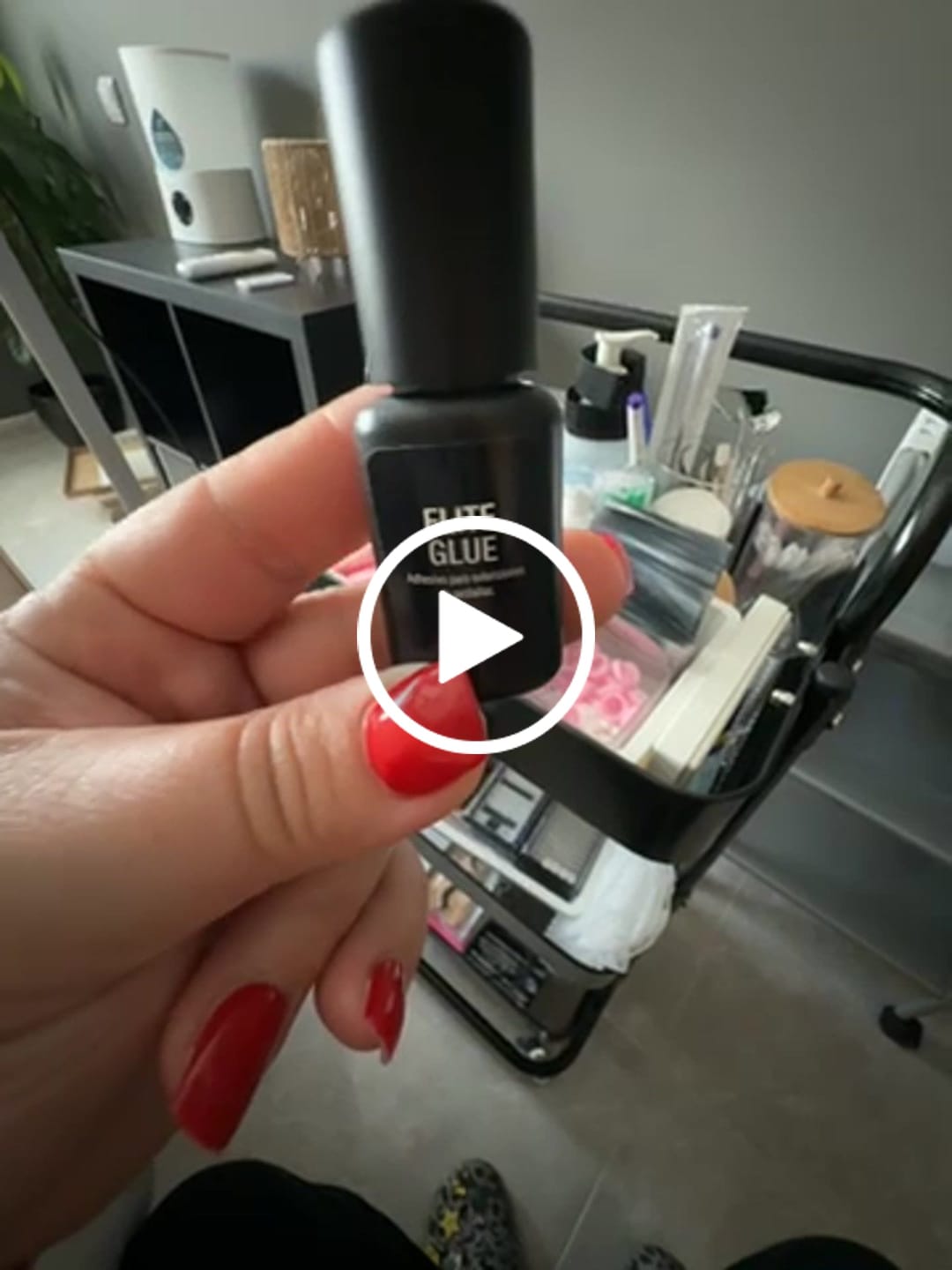 Customer video review of Elite Glue