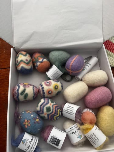 Customer photo review of Easter Egg Party Needle Felting Kit