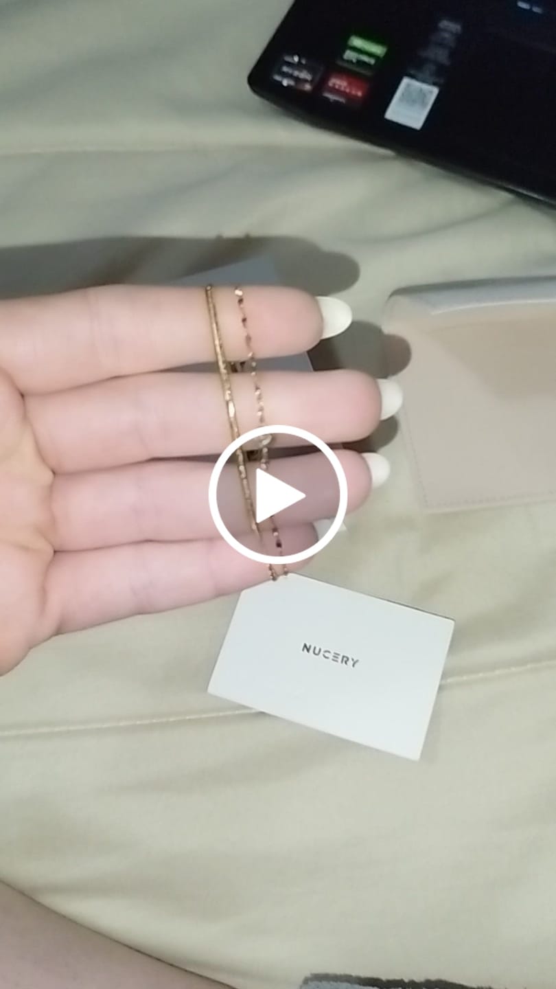 Customer video review of ANNABEL
