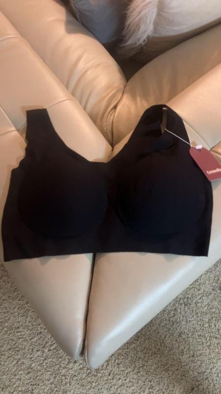 Customer photo review of AirWear Wireless 3D Enhance Bra