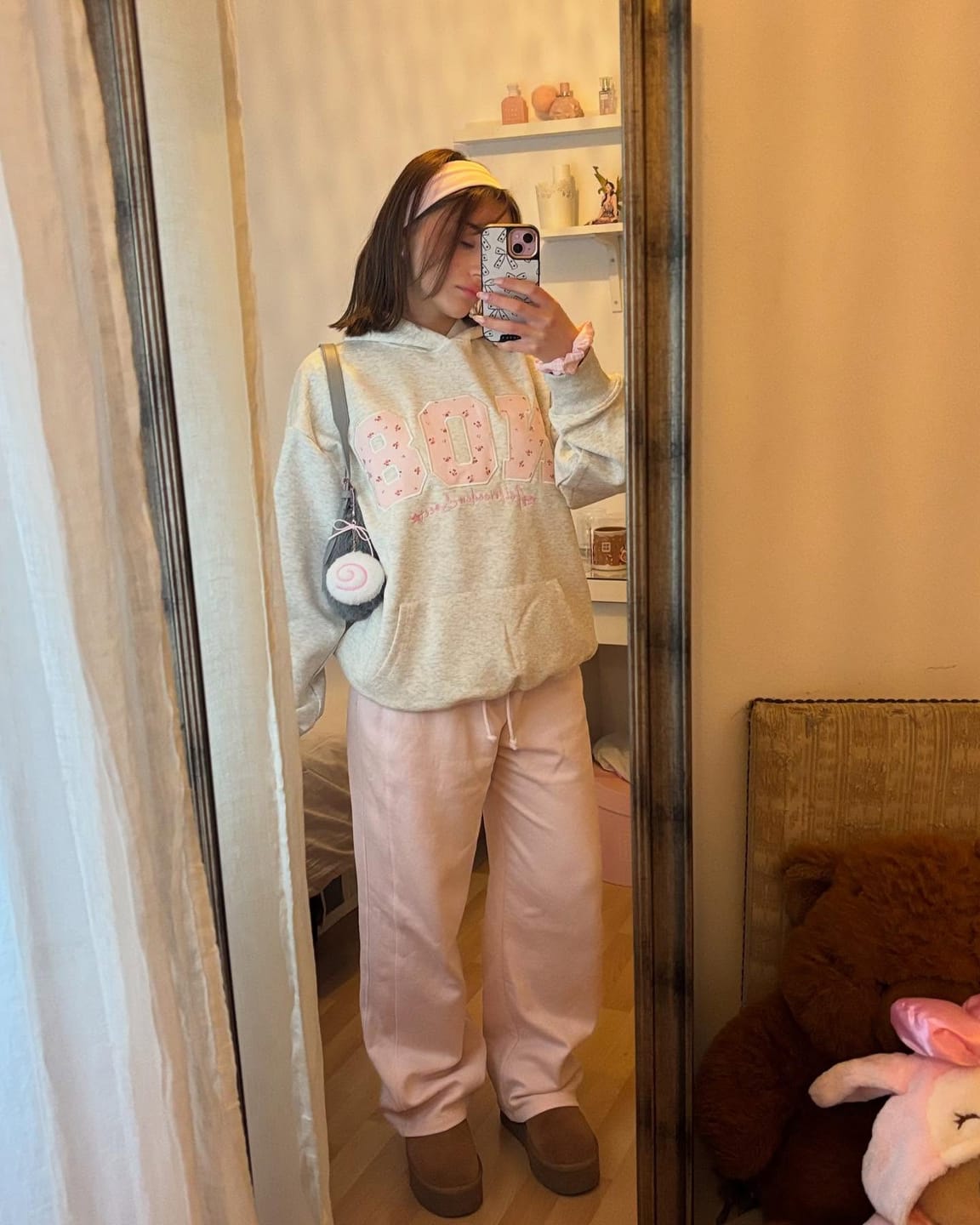 Customer photo review of Aelfric Eden Oversized N08 Graphic Hoodie
