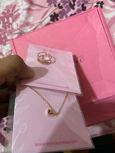 Customer photo review of Collar Lovely
