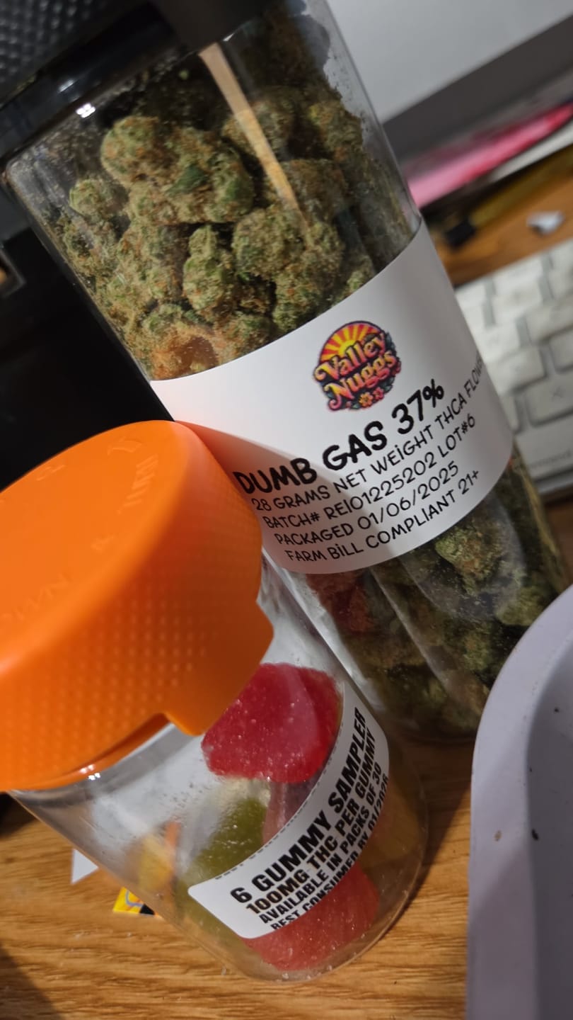 Customer photo review of THC Flower Exotic Smalls DUMB GAS HYBRID 112 GRAMS 1/4 LB THCa 37%