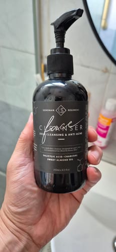 Customer photo review of » Ubersuave Debonair Regimens Face Cleanser Deep Cleansing & Anti Acne with Salicylic Acid 250ml (100% off)