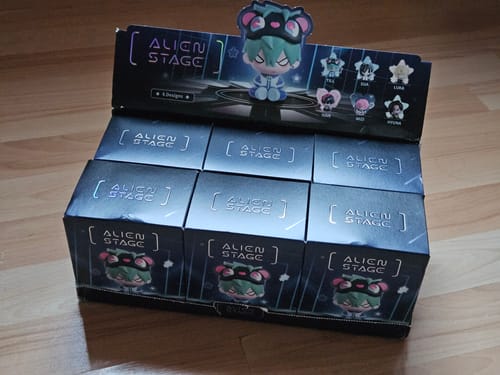 Customer photo review of Alien Stage - Blind Box Figure