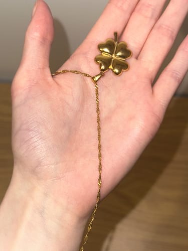 Customer photo review of Aura