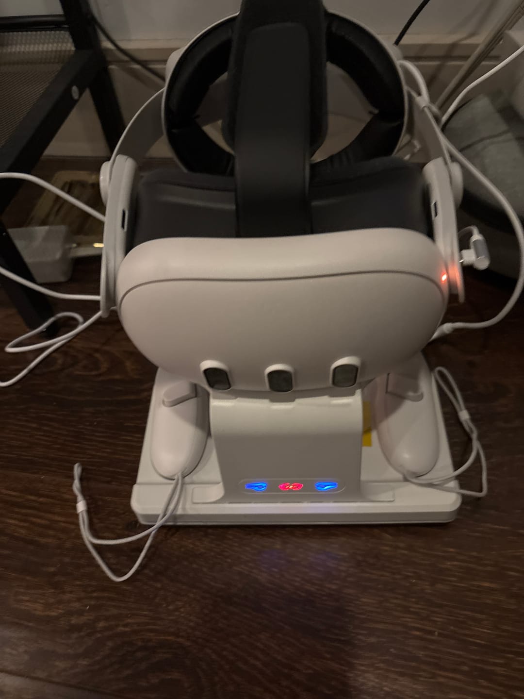 Customer photo review of Charging Dock for Quest 3/3S
