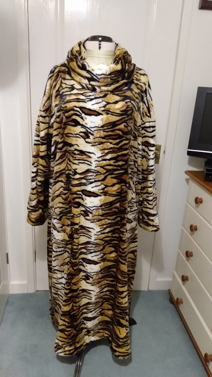 Customer photo review of Gutermann Maraflex Elastic Stretch Thread 150m