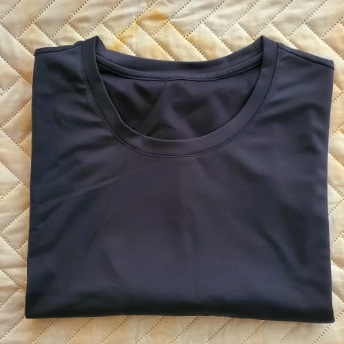 Customer photo review of Verso Tee