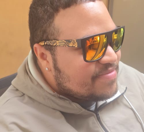 Customer photo review of Mis Raíces Orange