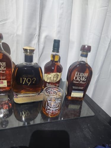 Customer photo review of Elijah Craig 1789 Small Batch Kentucky Straight Bourbon Whiskey