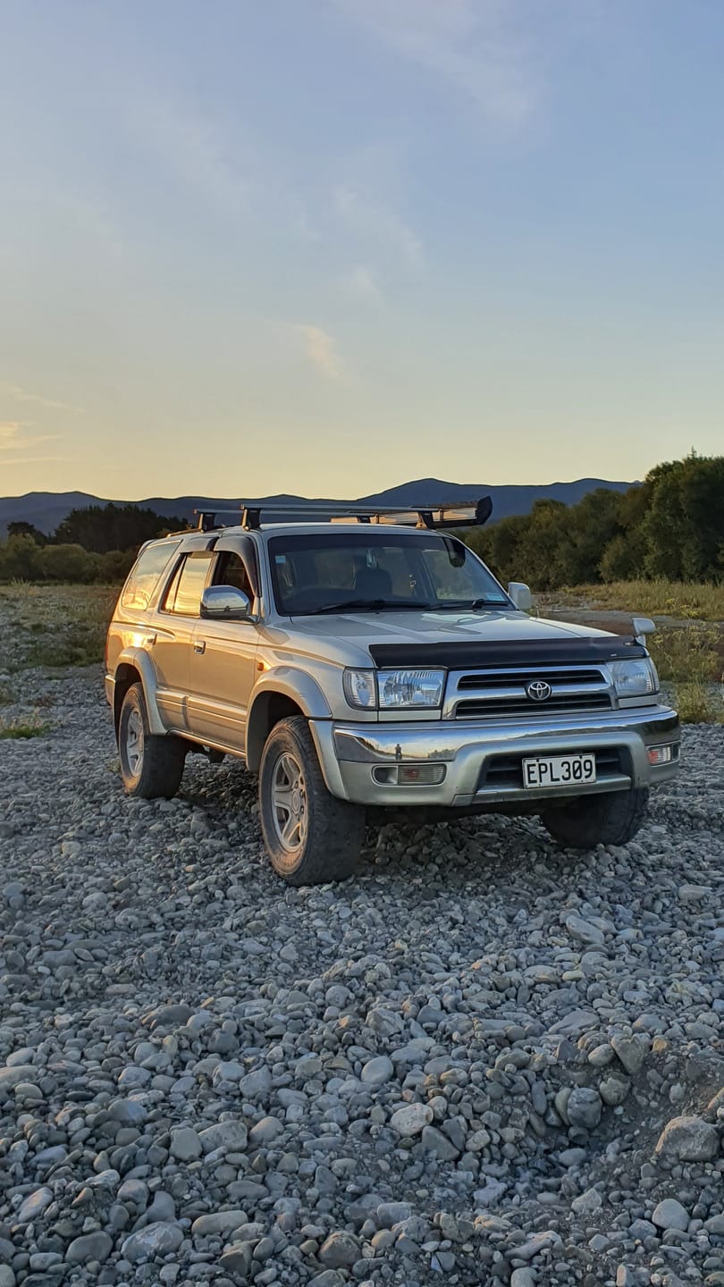 Customer photo review of Airplex Hilux Surf Bonnet Protector l 2nd, 3rd & 4th Gen 89 - 05