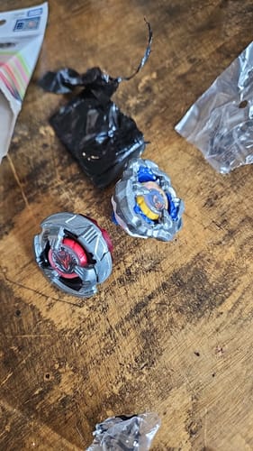 Customer photo review of [Pre-Order] Takara Tomy Beyblade X BX-39 Shelter Drake Select Random Booster