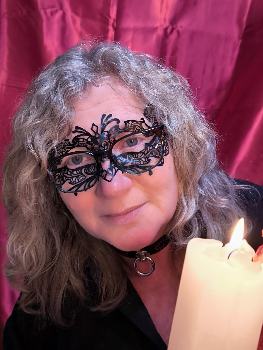 Customer photo review of SiaLinda: Maske Calulaia, selbsthaftend, auch für Brillenträger