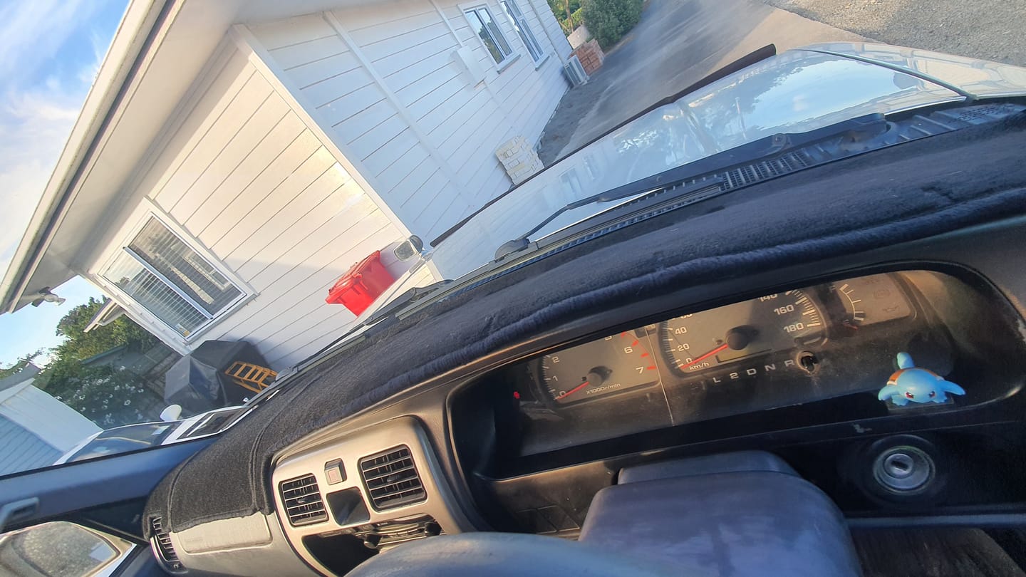 Customer photo review of Hilux Surf Carpet Dash Mat l 3rd Gen 96 - 02