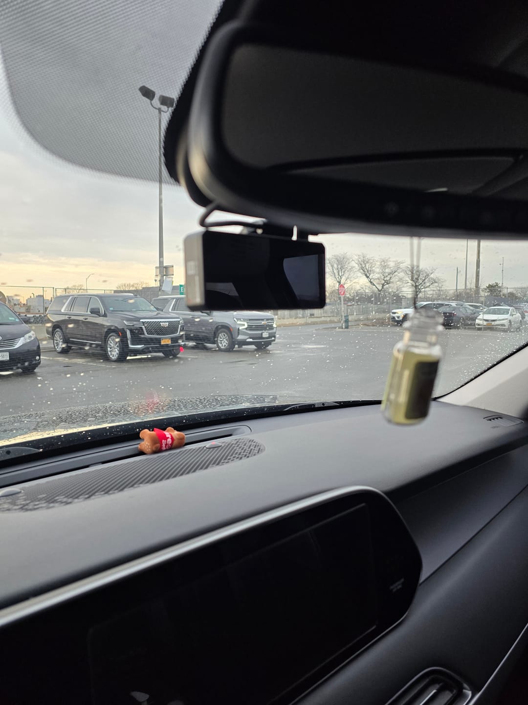Customer photo review of F77 STARVIS 2 4K+4K Dual IMX678 Voice Control 5.8GHz High Speed WIFI Dash Cam