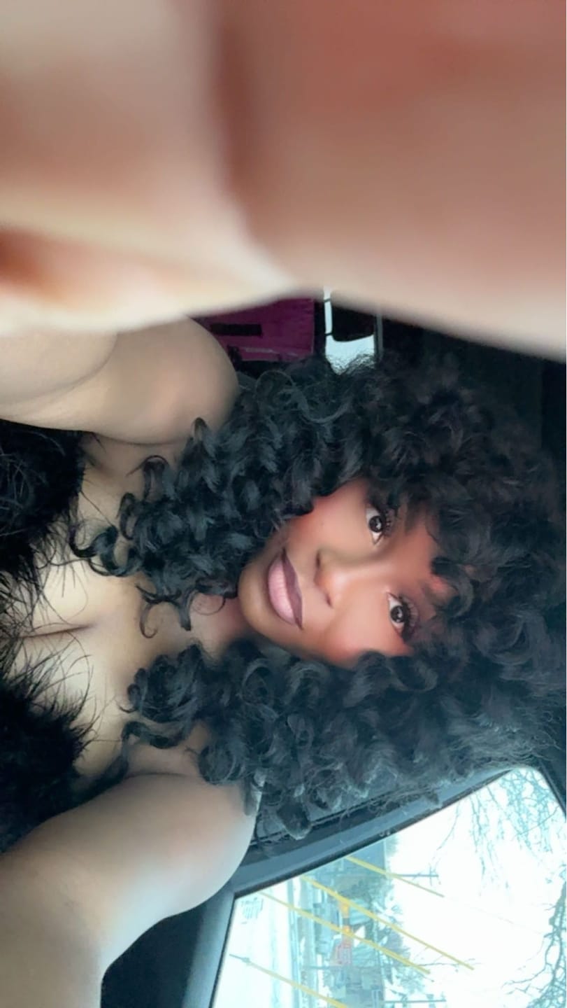 Customer photo review of Sensationnel Dashly Full Wig - UNIT 20