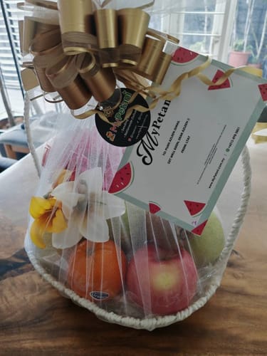 Customer photo review of Fruit Basket Signature A