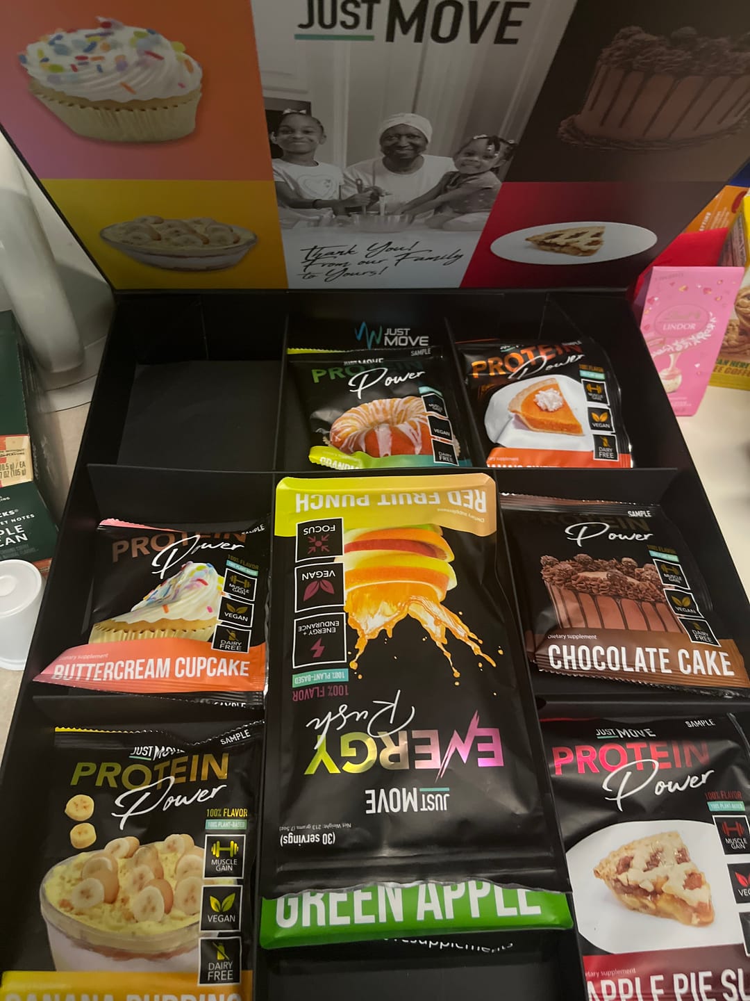 Customer photo review of The BLACK BOX - Assortment Box with FREE Juice Box