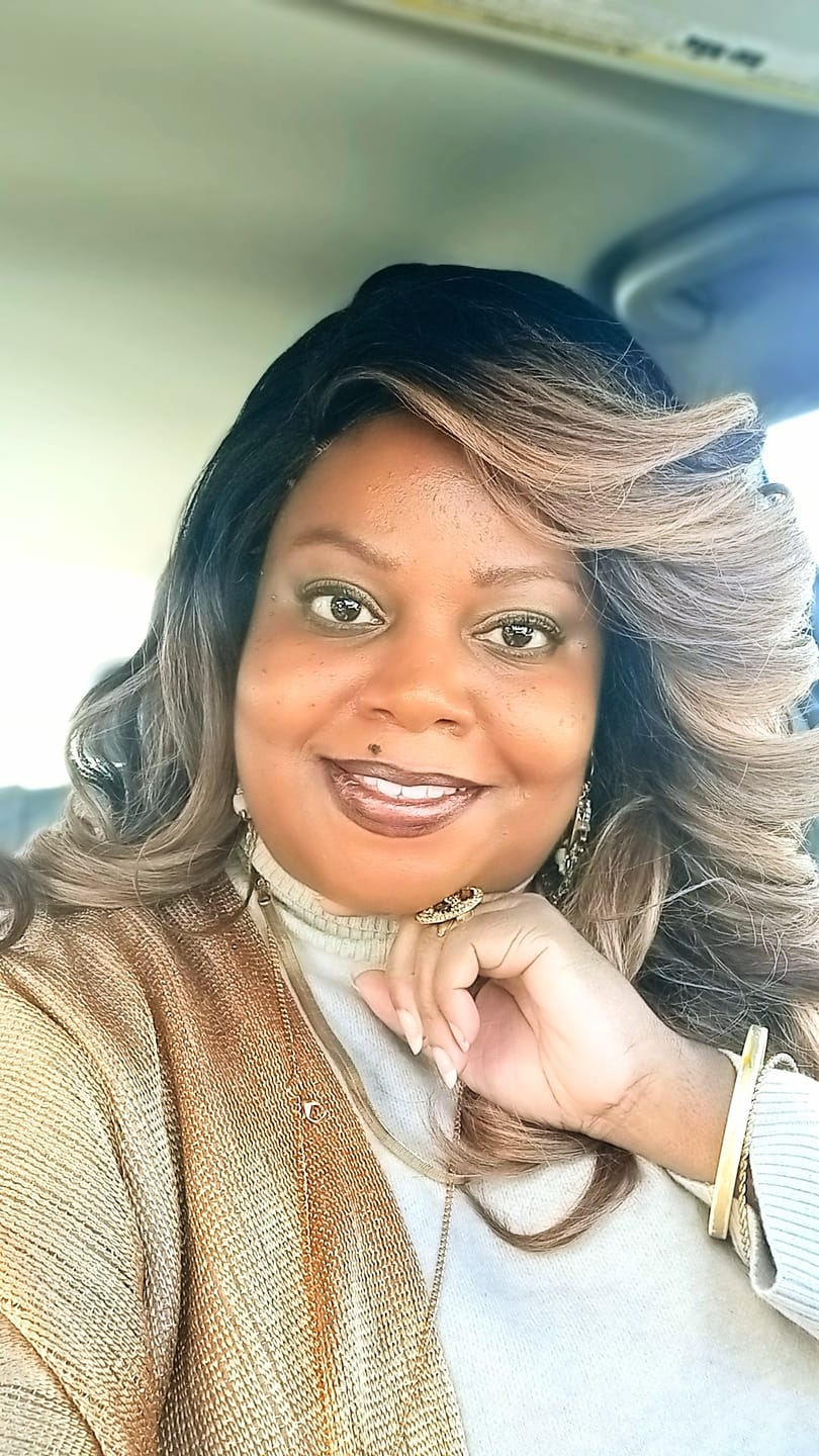 Customer photo review of Outre Melted Hairline Synthetic HD Lace Front Wig - BEGONIA