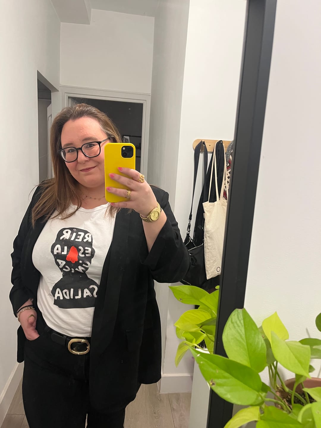 Customer photo review of Camiseta "Reír es la única salida"