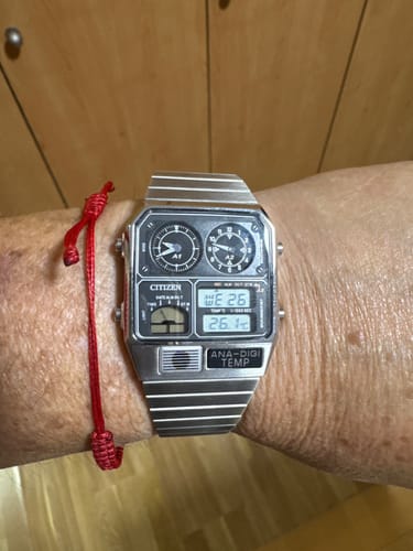 Customer photo review of Reloj Citizen ANA-DIGI TEMP JG2101-78E 80's Re-issue [EXCLUSIVO]