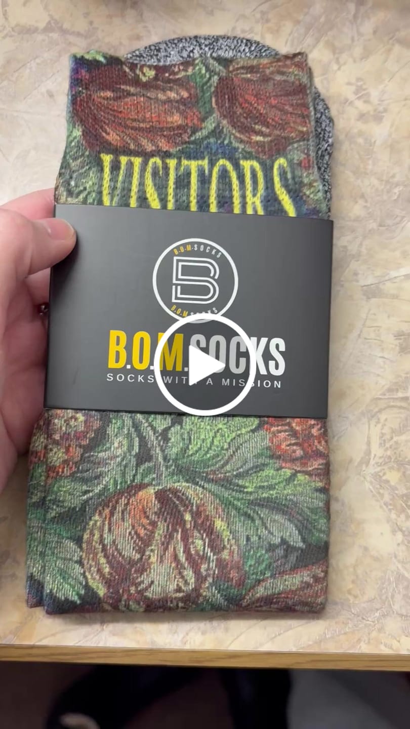 Customer video review of The Foyer Florals