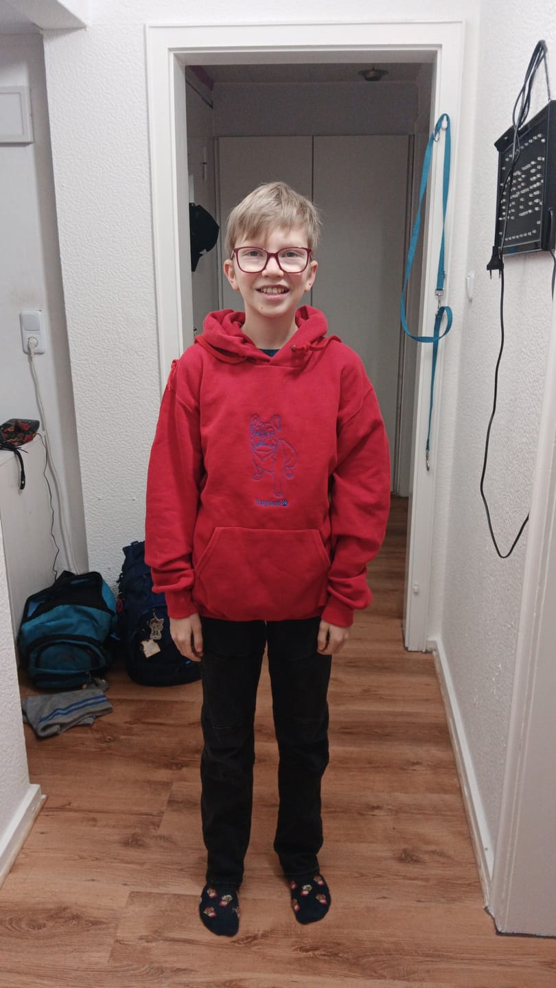 Customer photo review of Extra: Gestickter Text unter der Zeichnung