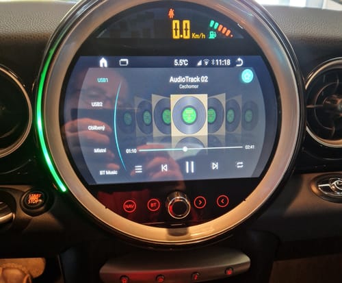 Customer photo review of 9'' BMW Mini Cooper Countryman R56 R60 Android GPS navigation Apple Carplay