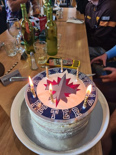 Customer photo review of 20 cm Pre-cut Circle Custom Edible Icing Image